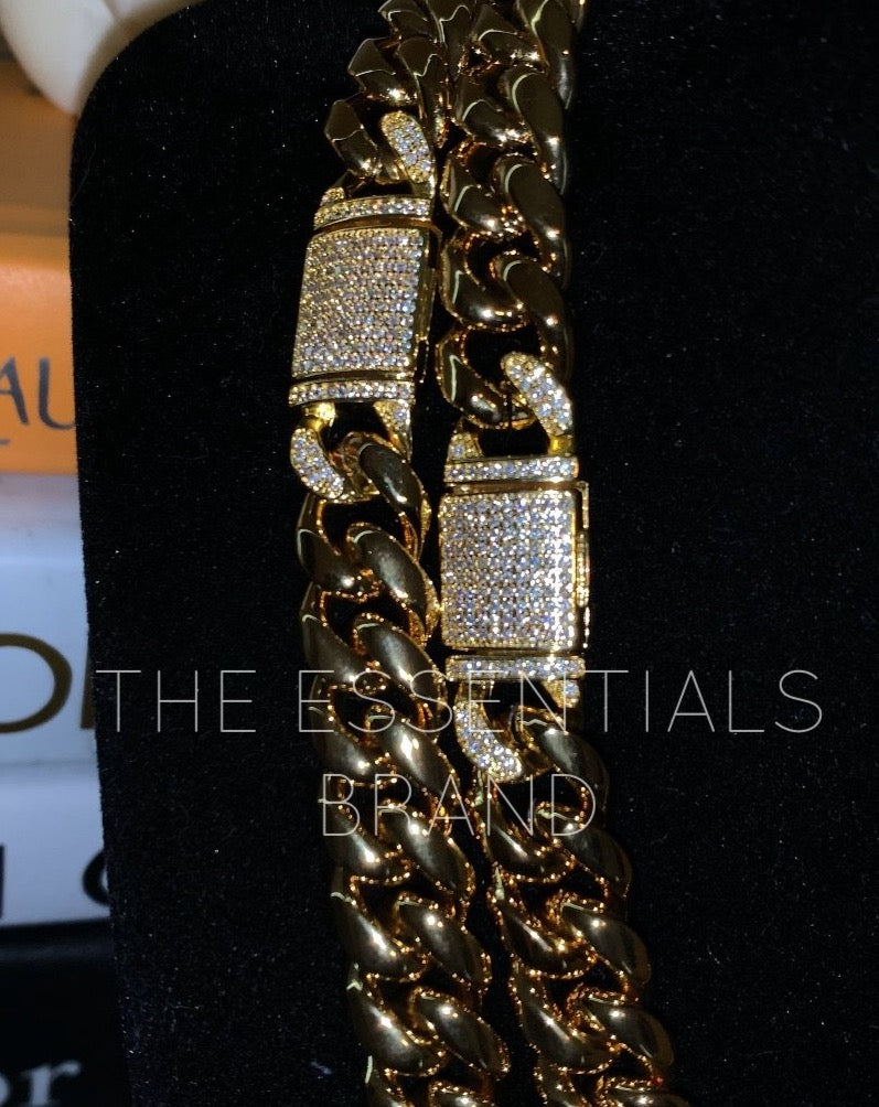 The Solid Gold Cuban Link Necklace