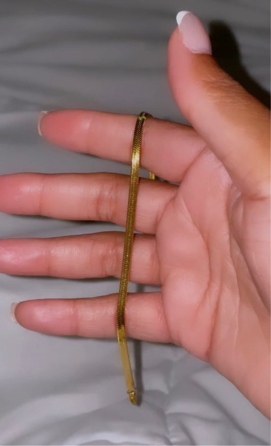 The Flat Gold Anklet