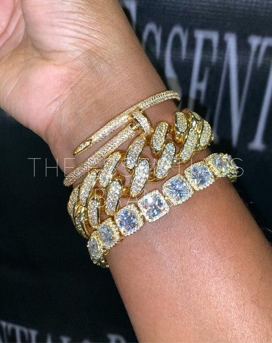 The Large Cuban Bracelet