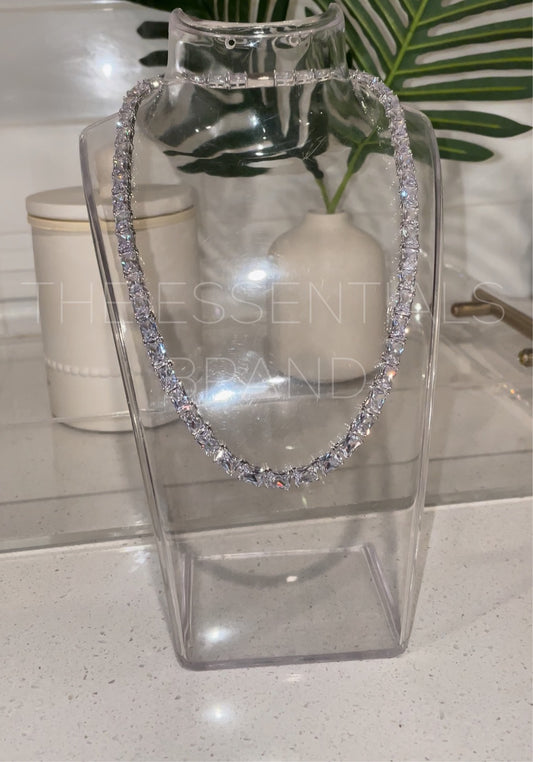 The Rectangle Baguette Necklace